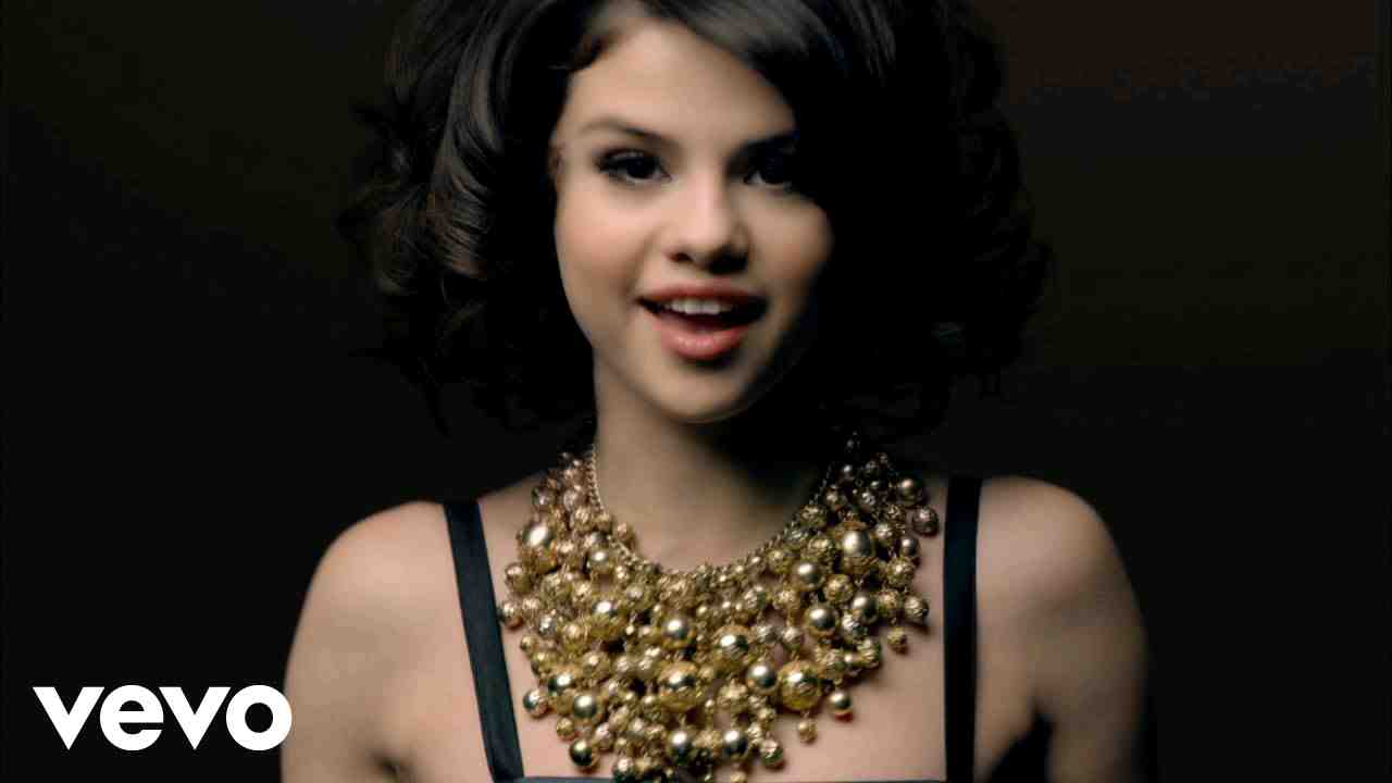 Read more about the article Naturally Lyrics – Selena Gomez x The Scene – (Kiss & Tell)