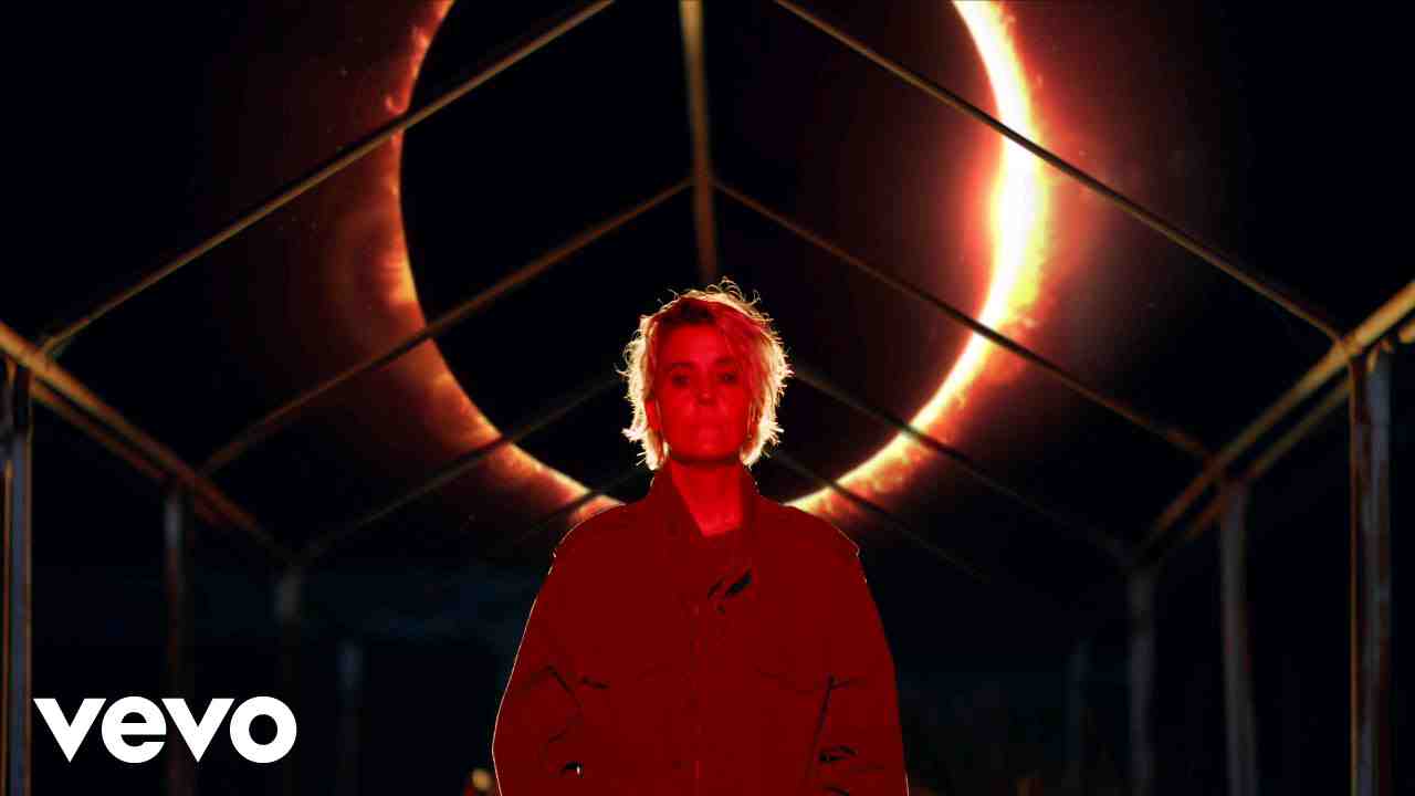 Read more about the article Human Lyrics – Listen To Brandi Carlile Songs for free on sadaloog2