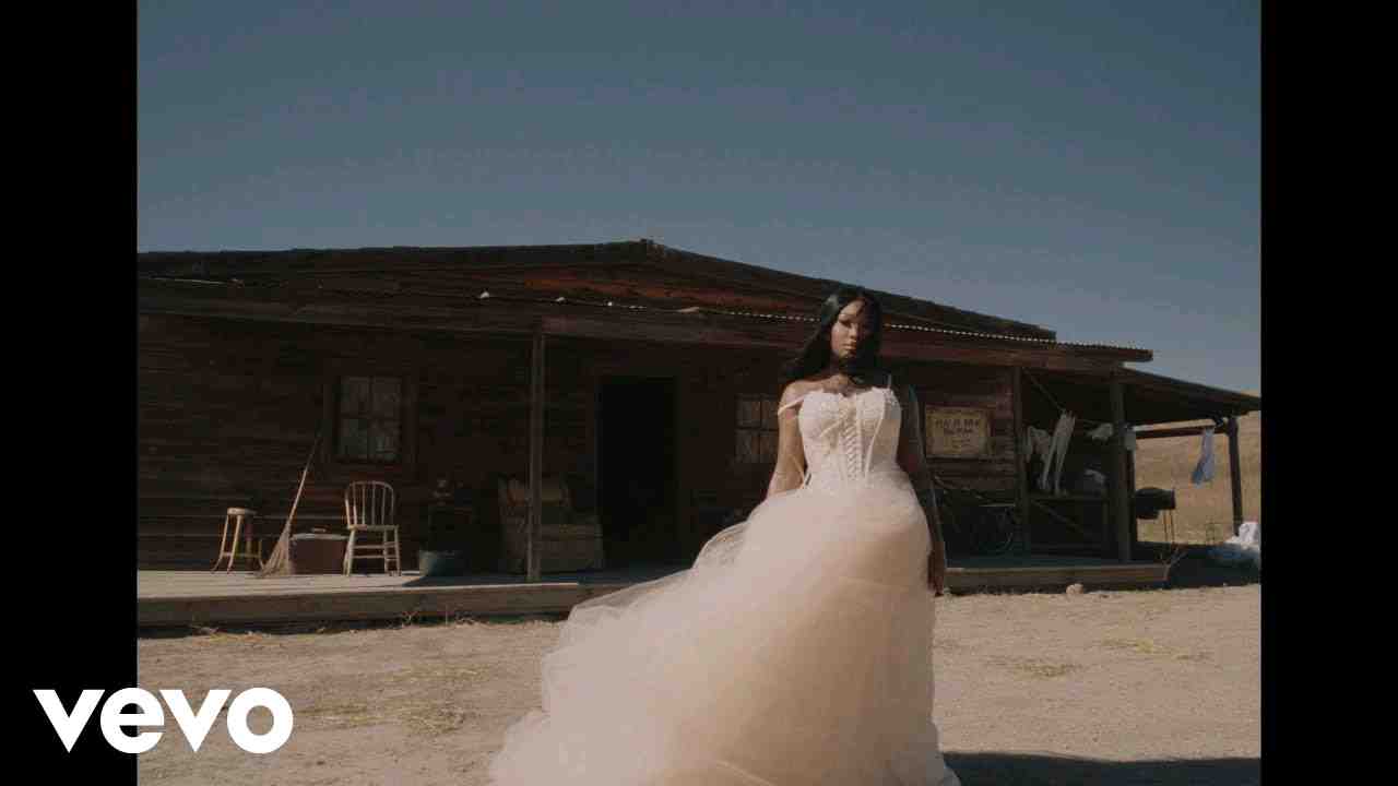 Read more about the article FMT LYRICS Summer Walker | Listen online for free on sadaloog2