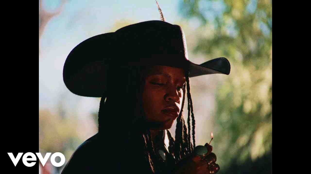 Read more about the article She Song Lyrics – New Single by “Ambré”