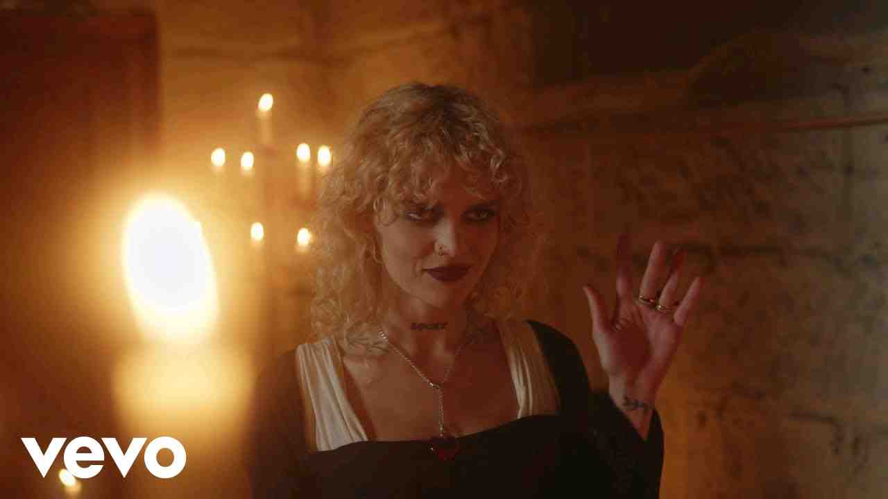 Read more about the article Catching Up 2 U Song – MAY-A